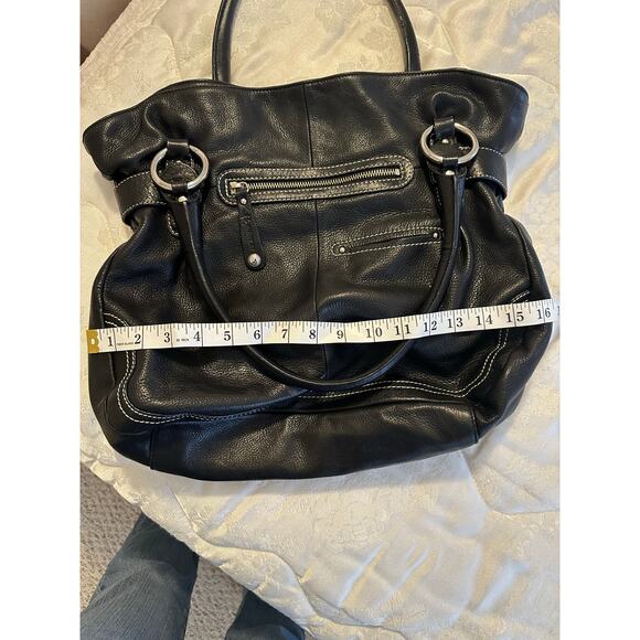 B. Makowsky leather purse/handbag black with silver toned hardware - Picture 4 of 5